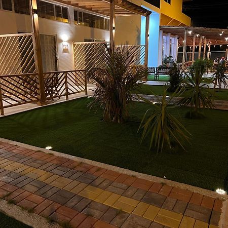 Ohana Beach Hotel Playas Exterior photo