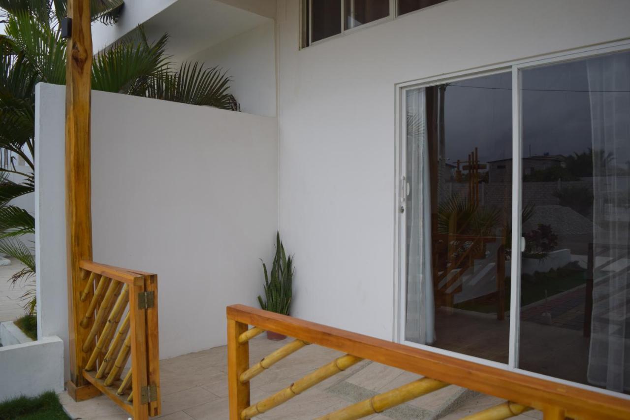 Ohana Beach Hotel Playas Exterior photo