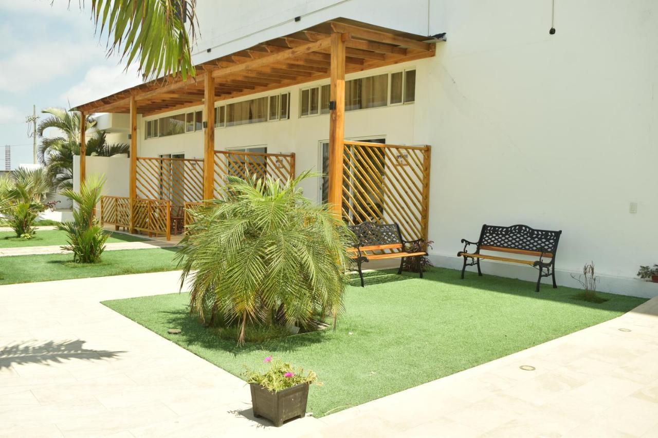 Ohana Beach Hotel Playas Exterior photo