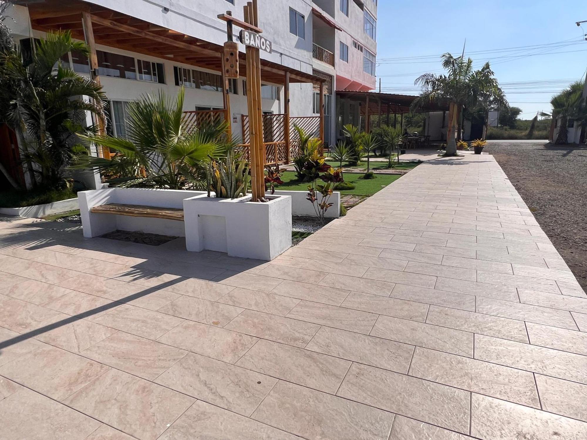 Ohana Beach Hotel Playas Exterior photo