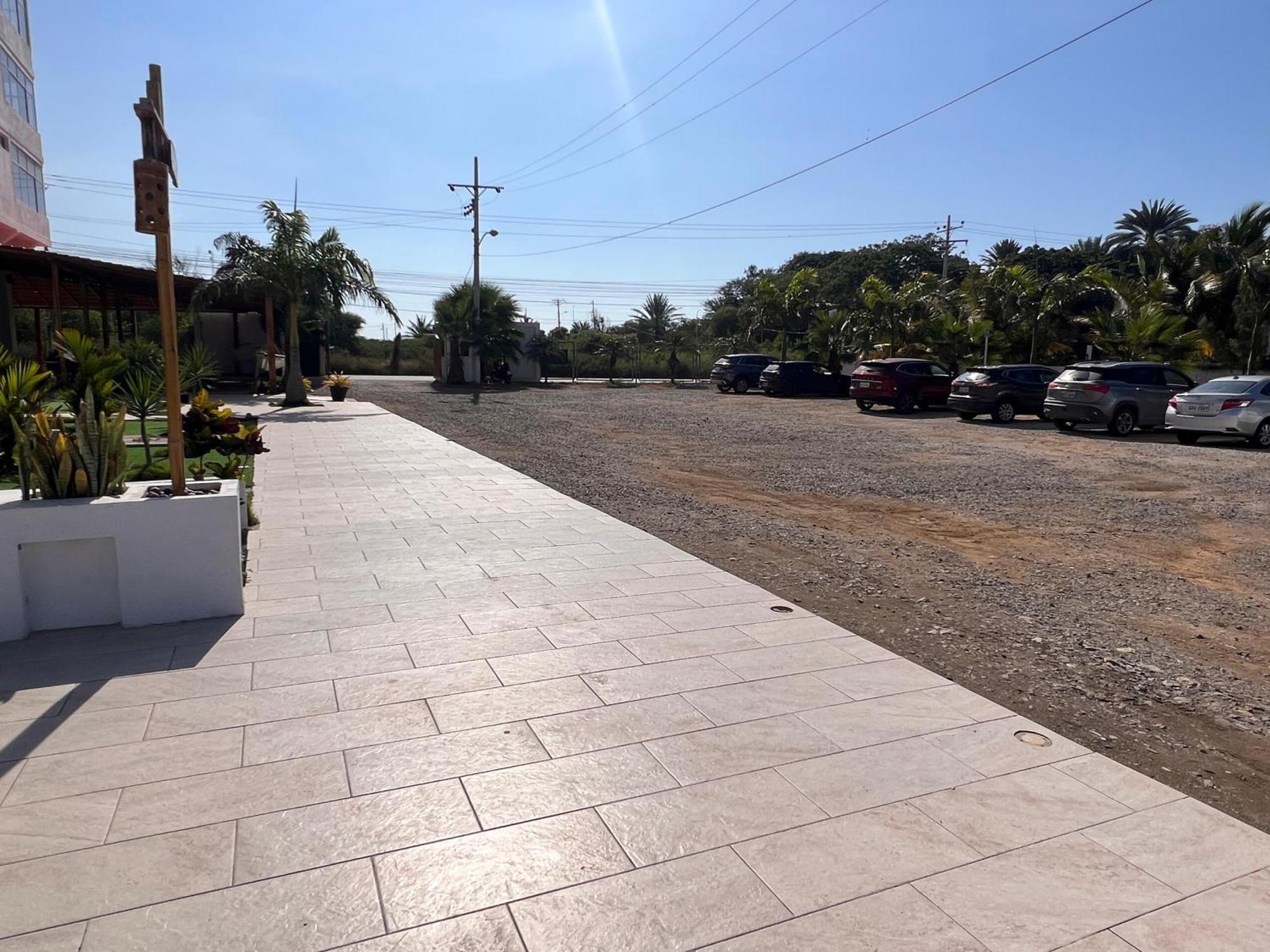Ohana Beach Hotel Playas Exterior photo